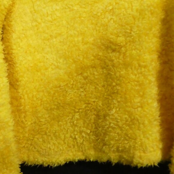 MOE | P2P 18.5 inches measured | Vintage Yellow Long Sleeve Teddy Sweater - Picture 8 of 16